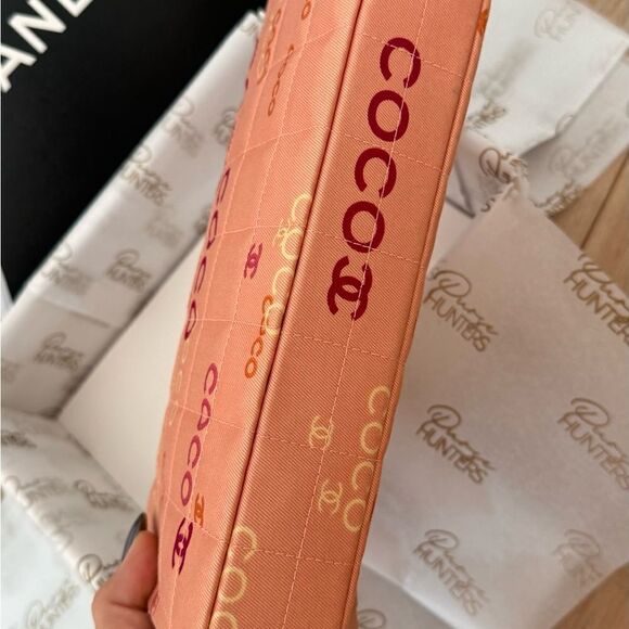 100% Authentic CHANEL Pink Canvas COCO East West Choco Bar Shoulder Bag - Picture 9 of 12